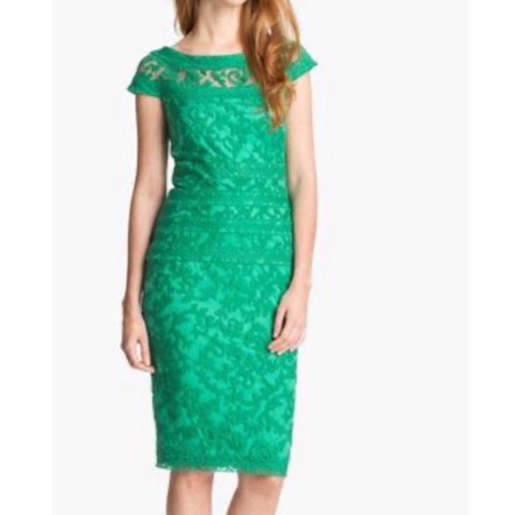 Jade Green Tadashi Shoji Lace Overlay Dresses & Skirts - Jade Green Tadashi Shoji Lace Overlay
Sheath Dress Size 10